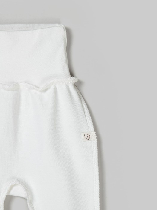 Товар крем-брюле цвета с внутренней стороны