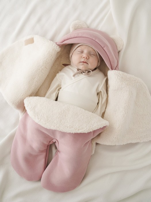 конверт-звездочка "пудра" с прорезями для ремней безопасности 0+ из россии вид сбоку