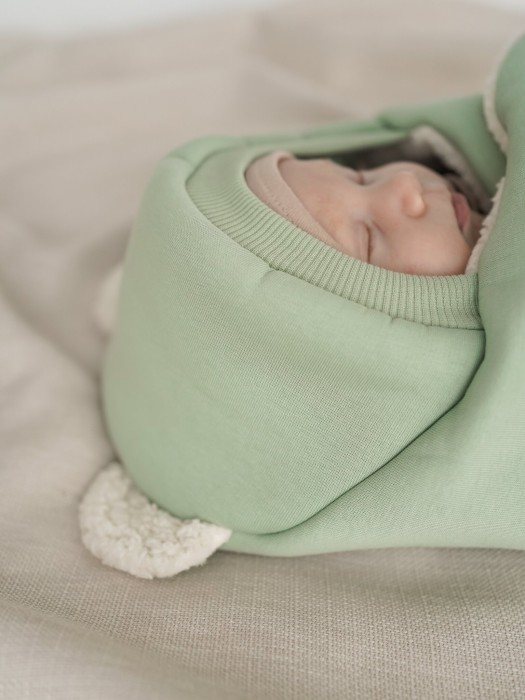 конверт-звездочка "шалфей" с прорезями для ремней безопасности 0+ по цене 4599 руб вид справа