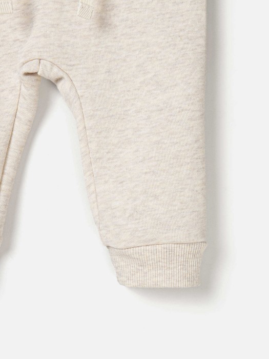 Товар ванильного цвета с внутренней стороны