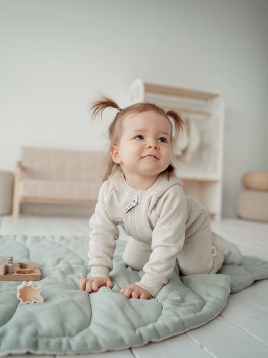 костюм с толстовкой "ванильный пудинг" утепленный 0+ активного стиля с лицевой стороны