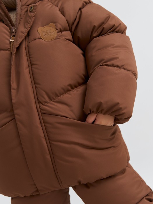 Товар кофейного цвета с внутренней стороны