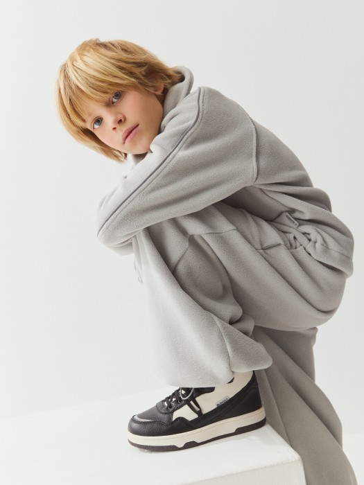 кроссовки "графит" из проверенных материалов спереди