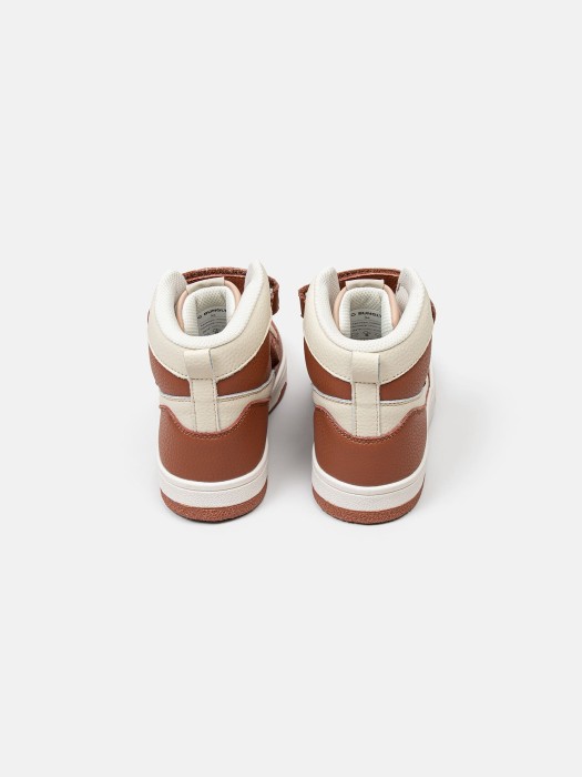 кроссовки "орех" из проверенных материалов спереди