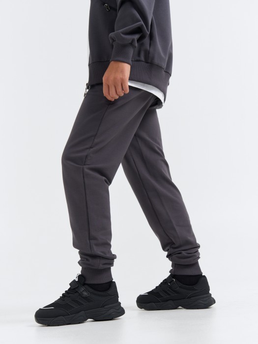 кроссовки "уголь" от бренда bungly вид слева