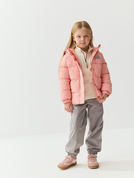 Товар персикового цвета с внутренней стороны