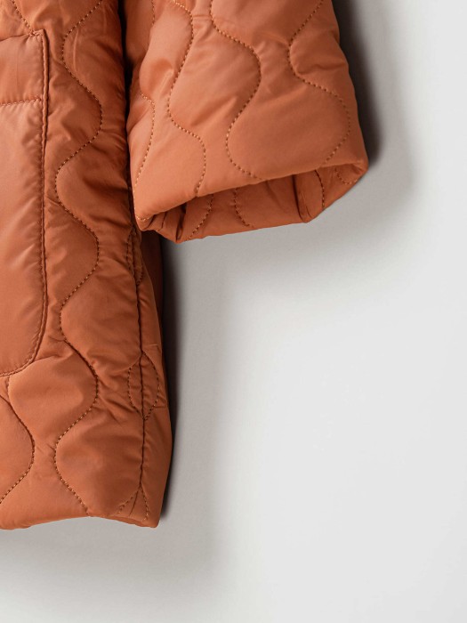куртка демисезонная стеганая "карамель" из проверенных материалов спереди