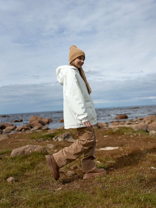 куртка демисезонная "тофу" 7+ активного стиля с лицевой стороны