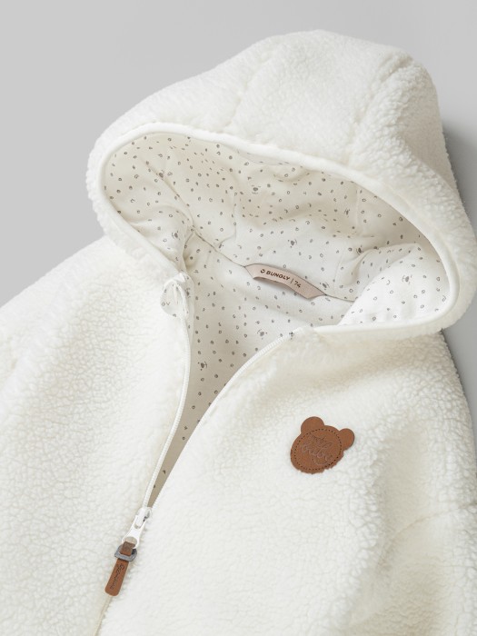 куртка меховая "молоко" 0+ по цене 3999 руб вид справа