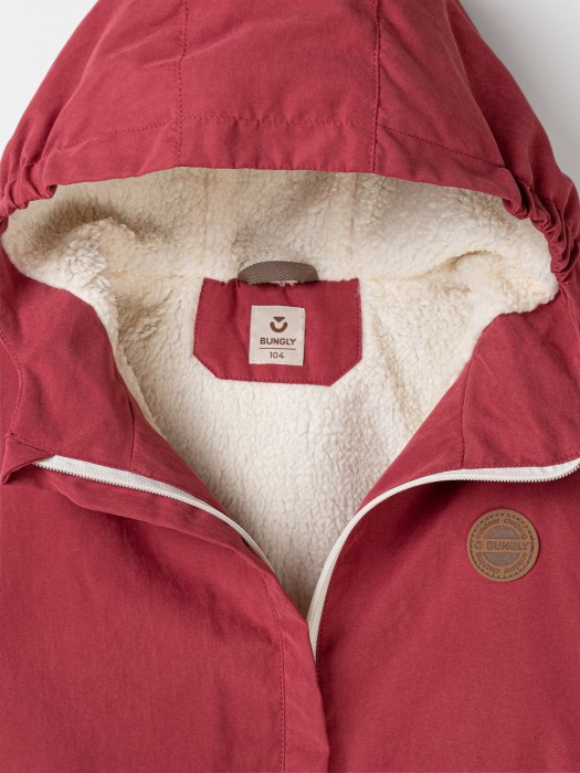 куртка оверсайз на меху "клюква" по цене 5399 руб вид справа