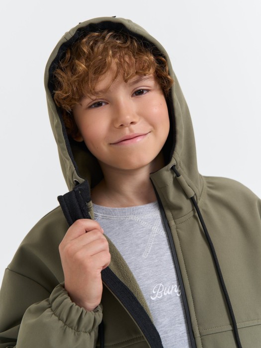 куртка softshell демисезонная "хаки" 7+ по цене 2280 руб вид справа