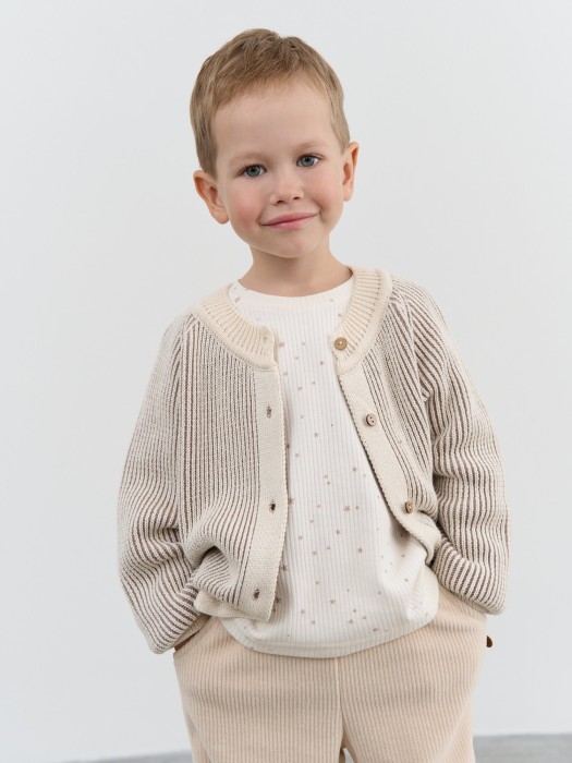 лонгслив "бежевые звезды" в рубчик 0+ по цене 1049 руб вид справа