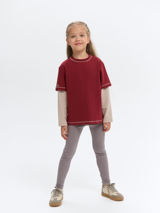 лонгслив "будь рядом" с контрастными рукавами из проверенных материалов спереди