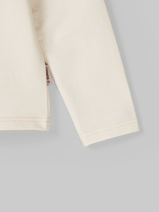 лонгслив из футера "лён" с принтом 7+ по цене 1259 руб вид справа