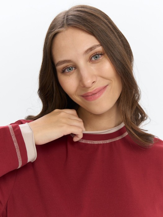 лонгслив "не идеальная" с контрастной отделкой женский из россии вид сбоку