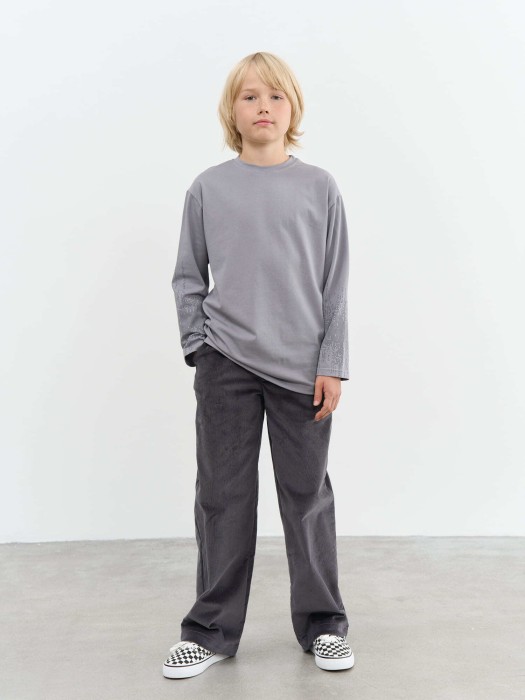 лонгслив оверсайз "графит" с принтом 7+ по цене 2099 руб вид справа