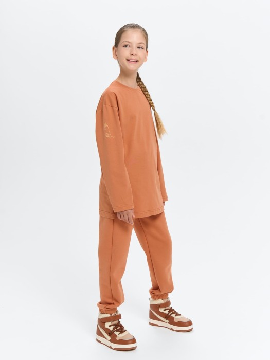 лонгслив оверсайз "карамель" 7+ из россии вид сбоку