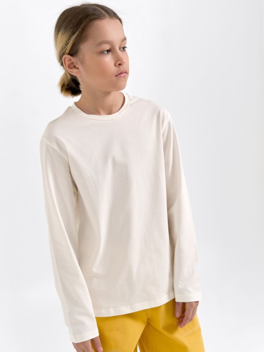 лонгслив оверсайз "молоко" 7+ от бренда bungly вид слева