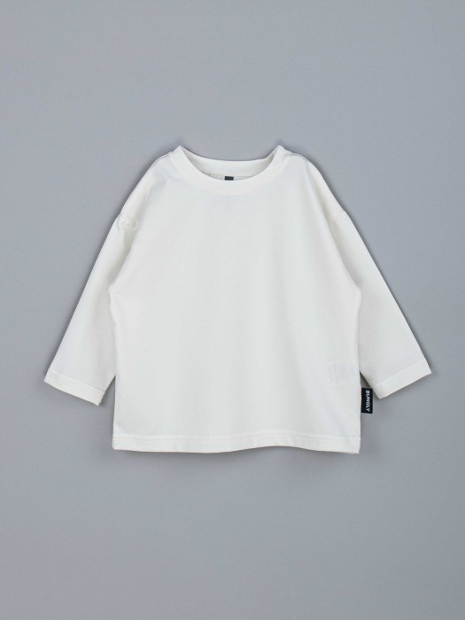 лонгслив оверсайз "молоко" от бренда bungly вид слева