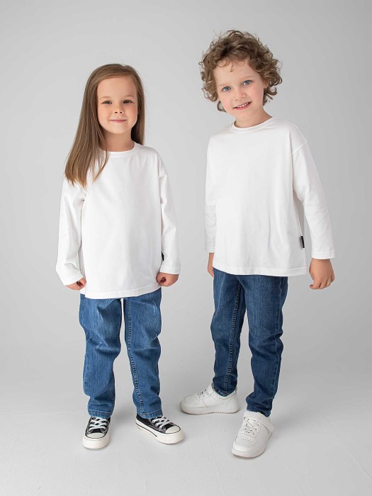 лонгслив оверсайз "молоко" из проверенных материалов спереди