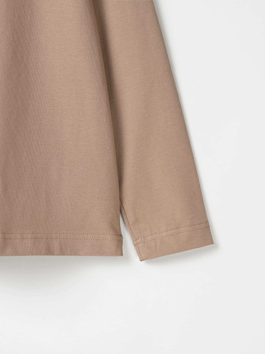 Товар песочного цвета с внутренней стороны