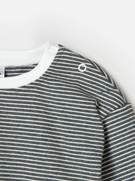 лонгслив "полоска графит" с начесом 0+ по цене 1359 руб вид справа