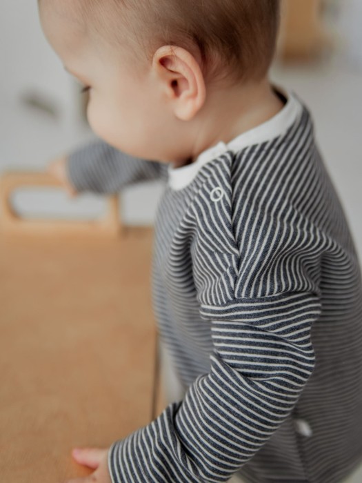 Товар графитового цвета с внутренней стороны