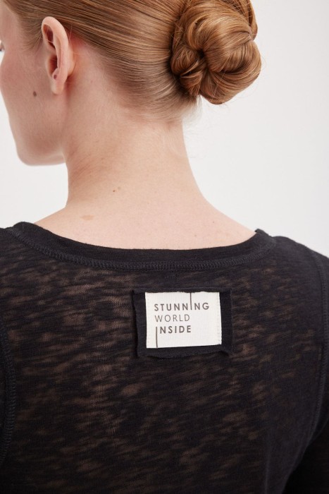 лонгслив slim fit "уголь" женский из проверенных материалов спереди