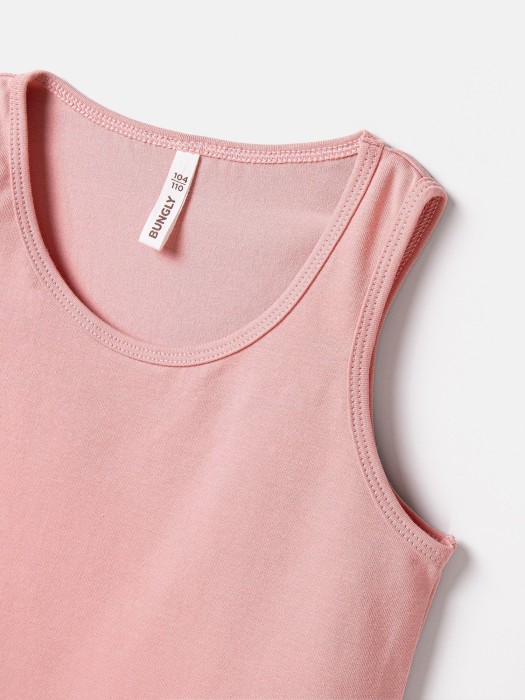 Товар молочного цвета с внутренней стороны