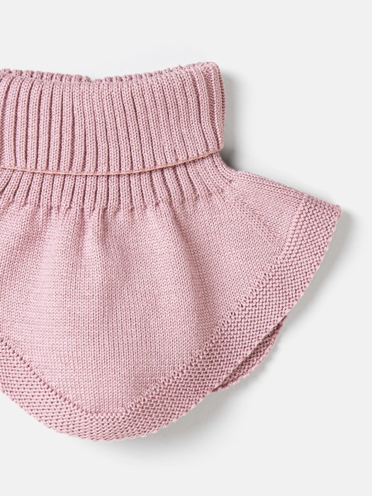 манишка хлопковая "пудра" 0+ от бренда bungly вид слева