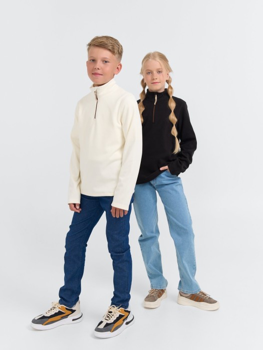 олимпийка флисовая "молоко" 7+ спортивного стиля с лицевой стороны