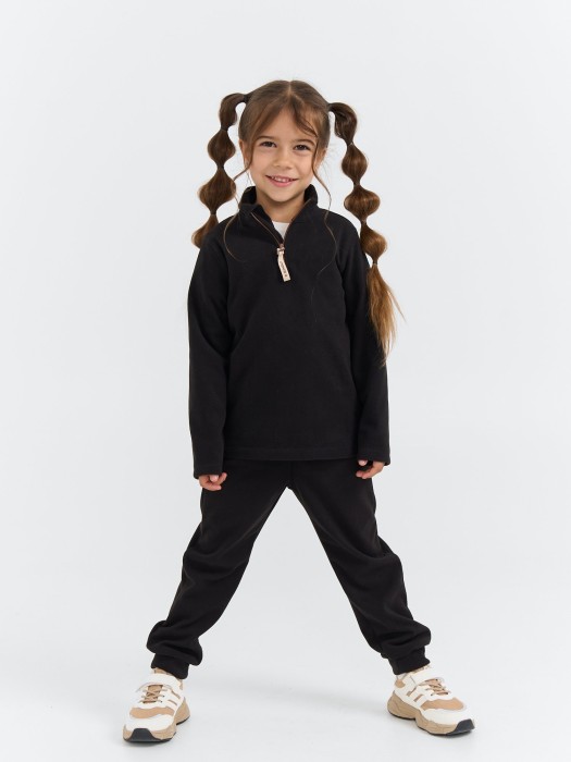 Товар угольного цвета с внутренней стороны