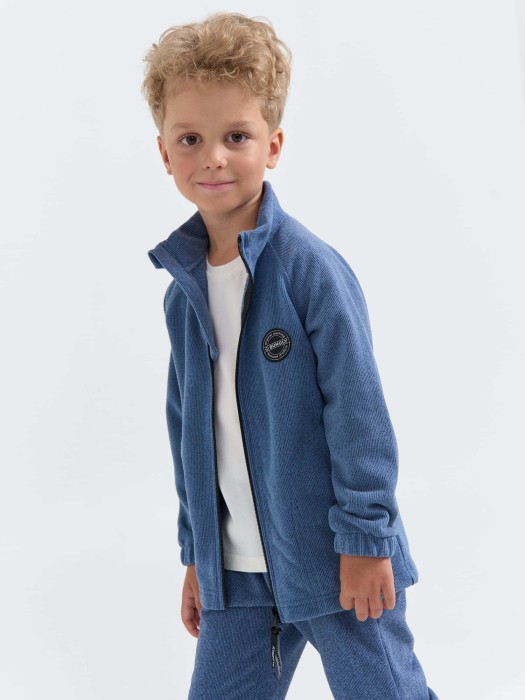 олимпийка на молнии "деним" из фактурного флиса из россии вид сбоку