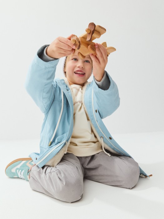 Товар голубого цвета с внутренней стороны