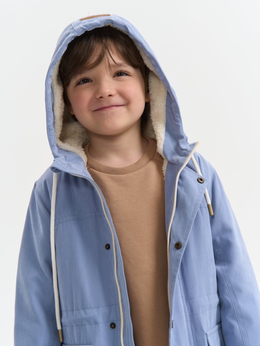 парка демисезонная на меху "светлый джинс" активного стиля с лицевой стороны