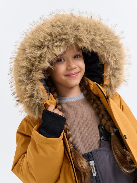 парка зимняя "горчица" из проверенных материалов спереди