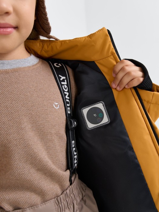 парка зимняя "горчица" повседневного стиля с лицевой стороны