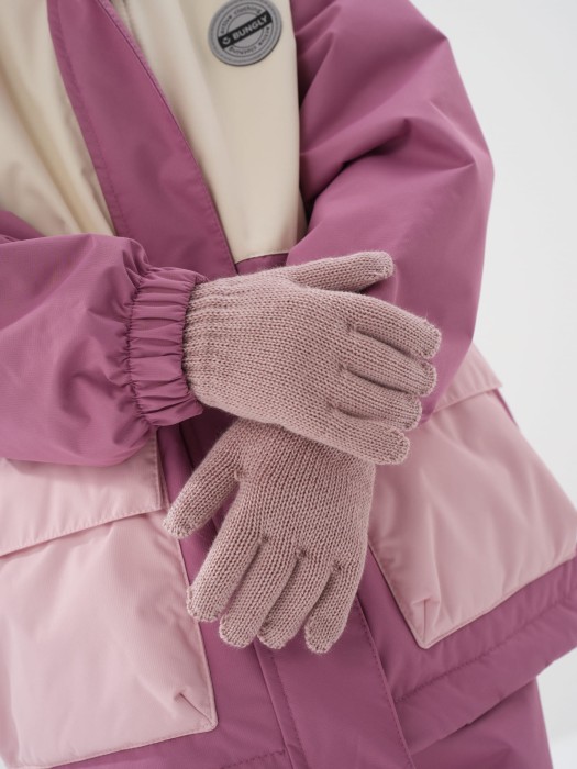 перчатки вязаные "пудра" от бренда bungly вид слева