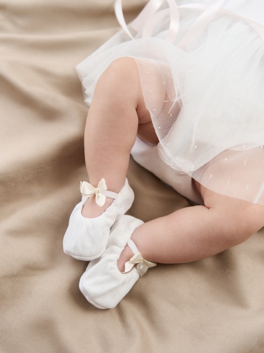 пинетки атласные "молоко" 0+ из проверенных материалов спереди