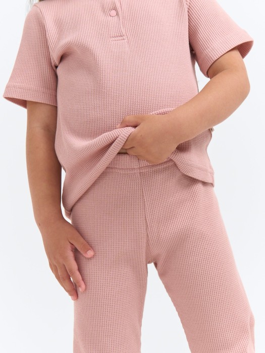 Товар пудрового цвета с внутренней стороны