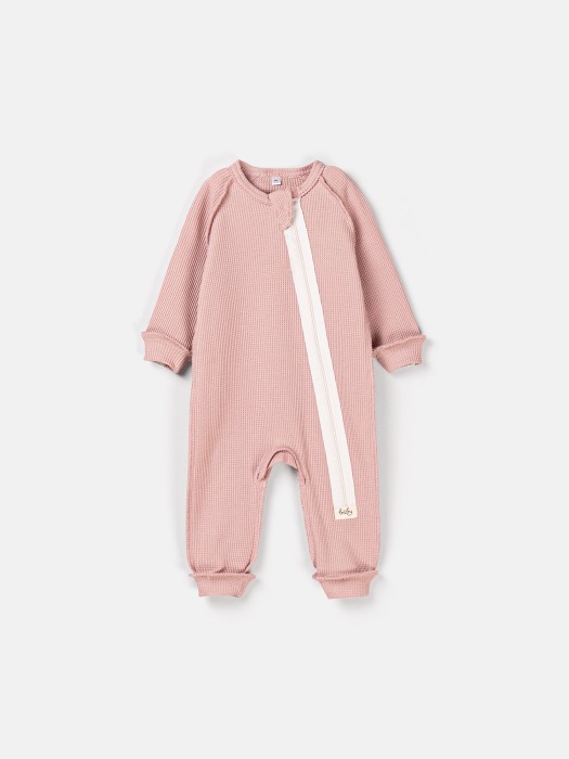 пижама-слип из вафельной ткани "пудра" 0+ от бренда bungly вид слева