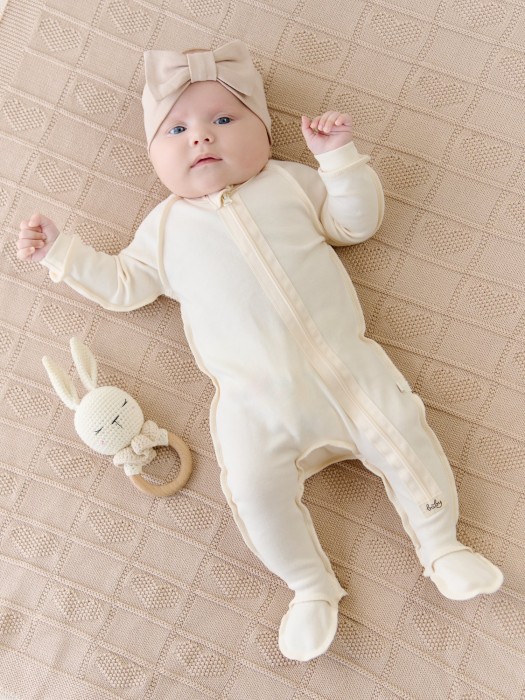 пижама-слип с закрытой ножкой "топлёное молоко" 0+ фотография