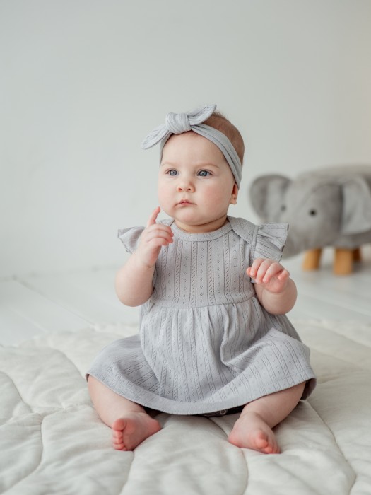 платье-боди с крылышками "жемчуг" из ажурного хлопка 0+ от бренда bungly вид слева