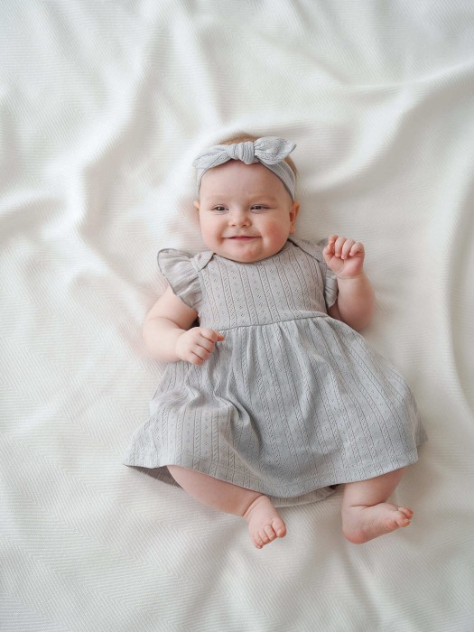 платье-боди с крылышками "жемчуг" из ажурного хлопка 0+ из россии вид сбоку