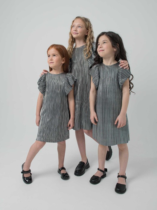 платье с крылышками "металлик" из проверенных материалов спереди