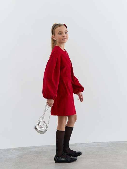 Товар бордового цвета с внутренней стороны