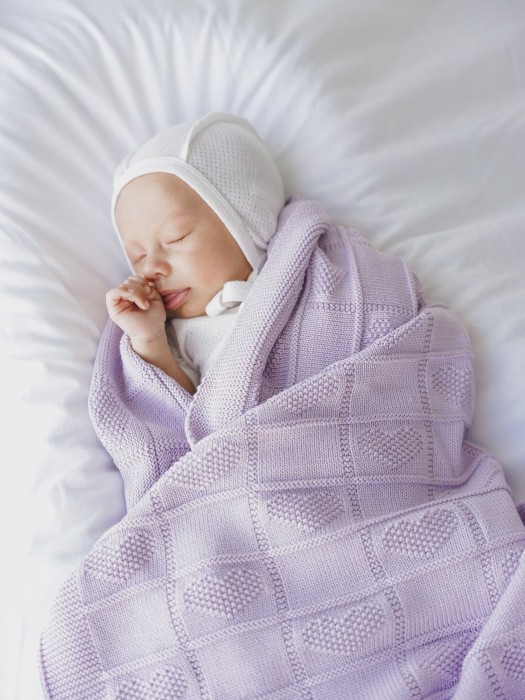 плед вязаный хлопковый "лаванда" 0+ по цене 3199 руб вид справа