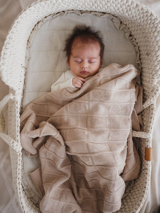 плед вязаный хлопковый "нюд" 0+ по цене 3199 руб вид справа