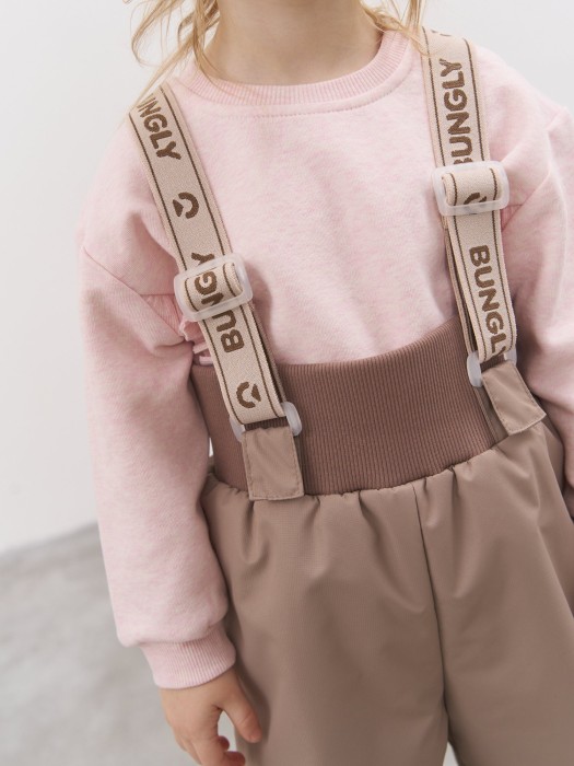 Товар латте цвета с внутренней стороны