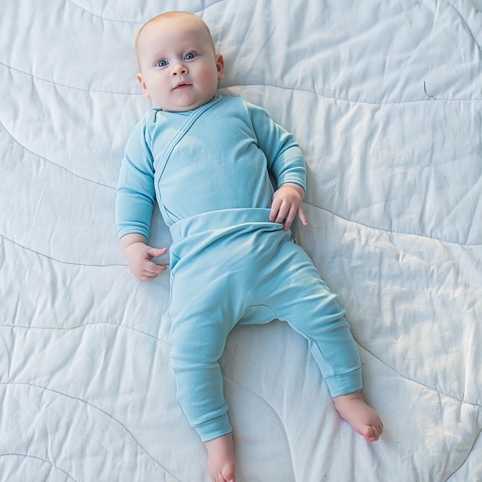 ползунки с открытой ножкой "аква" 0+ от бренда bungly вид слева